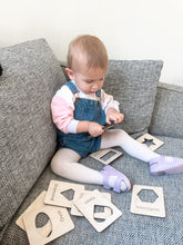 Load image into Gallery viewer, Shapes Flash cards