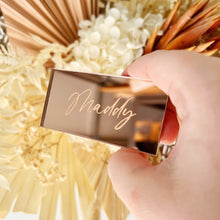 Load image into Gallery viewer, Acrylic engraved - Wedding place cards - Wedding favours - Table decoration