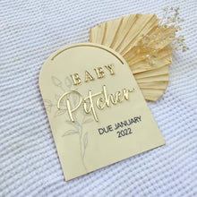 Load image into Gallery viewer, Modern baby announcement - pregnancy announcement - acrylic arch