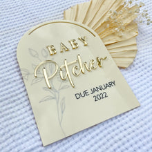Load image into Gallery viewer, Modern baby announcement - pregnancy announcement - acrylic arch