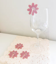 Load image into Gallery viewer, Daisy drink tags
